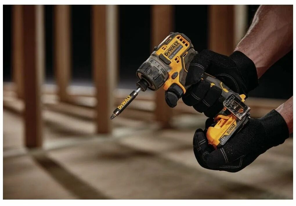 Шуруповерт аккумуляторный деволт 12в. Dewalt шуруповерт dw907k2. Аккумулятор для dewalt 12в. Dcb126-xj tm dewalt dcb126-xj. Dewalt dcg200nt-xj.