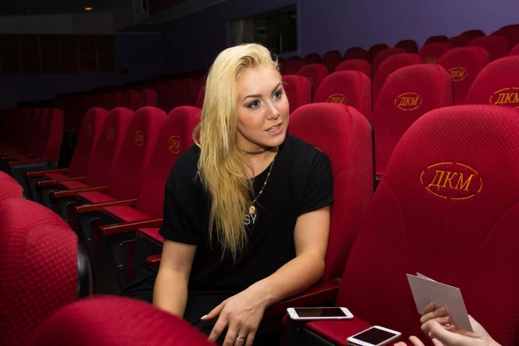 аня тихая 2023. аня тихая. аня тихая. аня тихая.