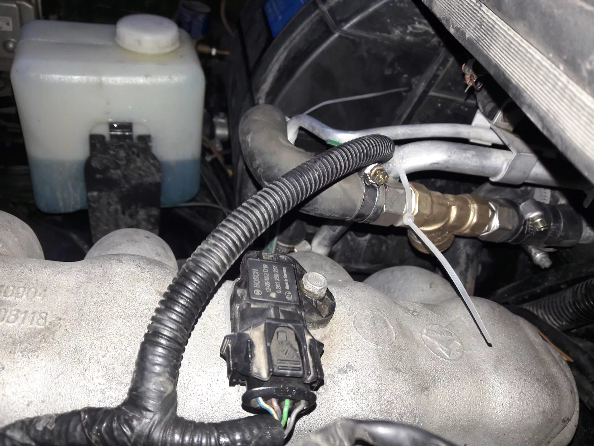 Заслонка рециркуляции воздуха уаз патриот 2013 года. Отопитель салона уаз патриот 2012. Замерзают боковые стекла на уаз патриот 2019 модельного. Отопитель уаз патриот 2005 года. Передний отопитель уаз патриот.