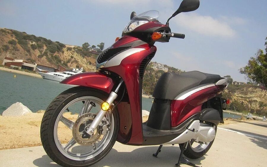 Хонда сх. Honda sh150i. Скутер Хонда sh 150. Скутер Honda sh 125. Китайский мопед Honda sh 150.