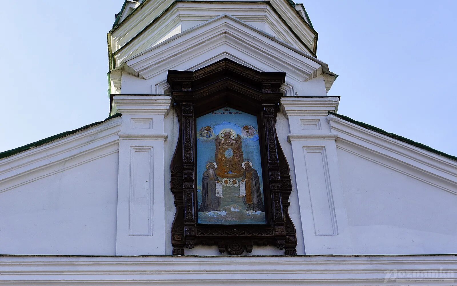 Иконы Печерского монастыря монастыря в Нижнем Новгороде. Старо Печерский монастырь Нижний Новгород. Печерский монастырь Нижний Новгород внутри. Фасадные иконы.