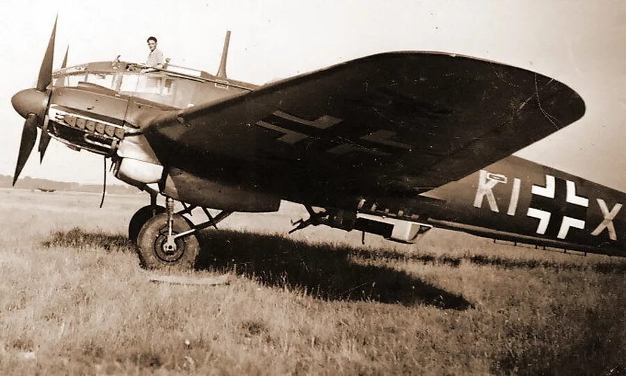 3kg 26 люфтваффе. Люфтваффе самолет henkel 111. He-111 kg26. Henkel 111. Kg 26.