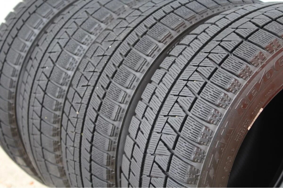 Bridgestone Revo GZ. Покрышка Bridgestone Revo-GZ. Шины Bridgestone Blizzak Revo GZ. Bridgestone Blizzak Revo VRX. Купить резину бриджстоун 16