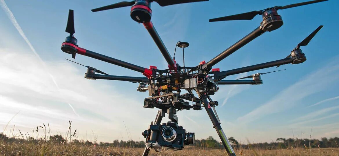 Гексакоптер DJI s900. Мультироторные БПЛА. Гексакоптер s650. Беспилотник для аэрофотосъемки. Как называется беспилотник с шестью моторами. Гексакоптер DJI s900. Мультироторные БПЛА. Гексакоптер s650. Беспилотник для аэрофотосъемки.