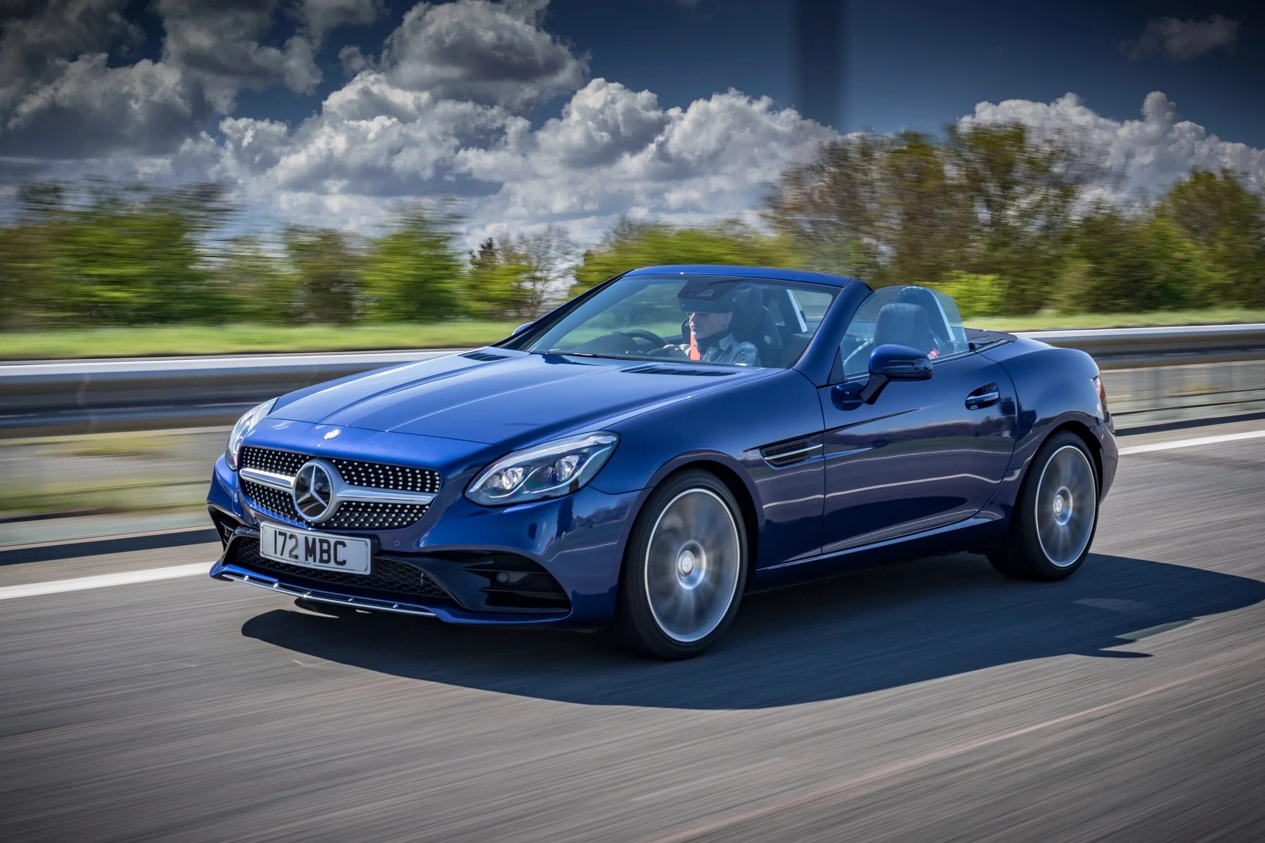 Mercedes-Benz SLC-Class: фото моделей с 2016 года по наше время. VERcity