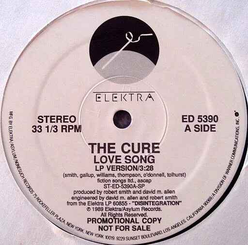 The cure компакт диск. The cure. Lovesong the cure ноты для фортепиано. The cure close to me. The cure перевод песен.