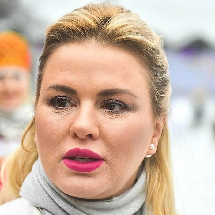 Что сказал Михаил Шахназаров про Анну Семенович