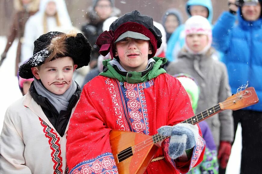 Одежда на масленицу для мальчика. Одежда на Масленицу для детей. Наряд на Масленицу для мальчика. Костюм на Масленицу для мальчика.