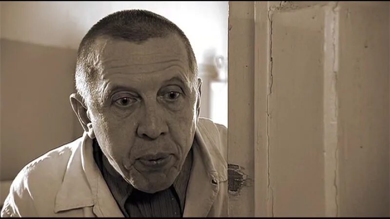 Босой никанор иванович порок. Проделки воланда. Образ босого. Мужские костюмы hugo boss 2022. Никанор иванович босой иллюстрации.