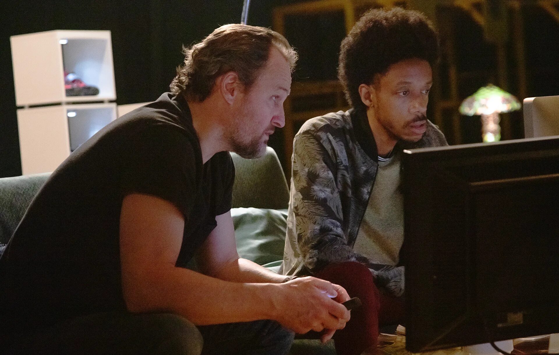 Асоциальная сеть silk road, 2020. Асоциальная сеть фильм 2020 ник робинсон. Ник робинсон 2021. Асоциальная сеть 2021. Асоциальная сеть фильм 2020.