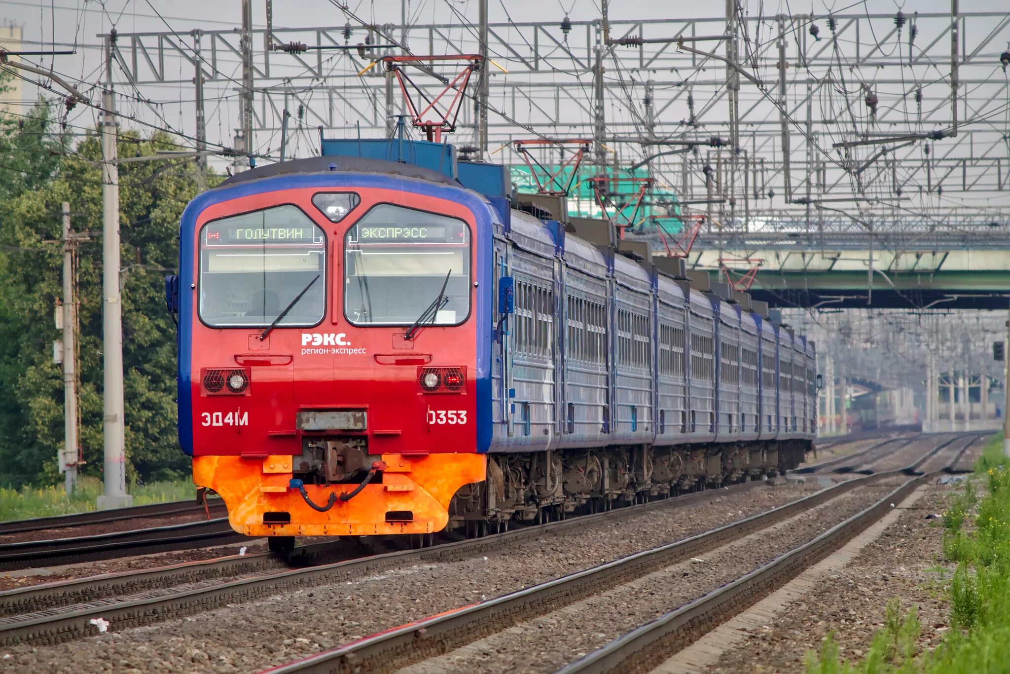 1м москва. Электропоезд эд4м РЭКС. Эд4м 0353. Модель электрички эд4м. Эд4м 353.