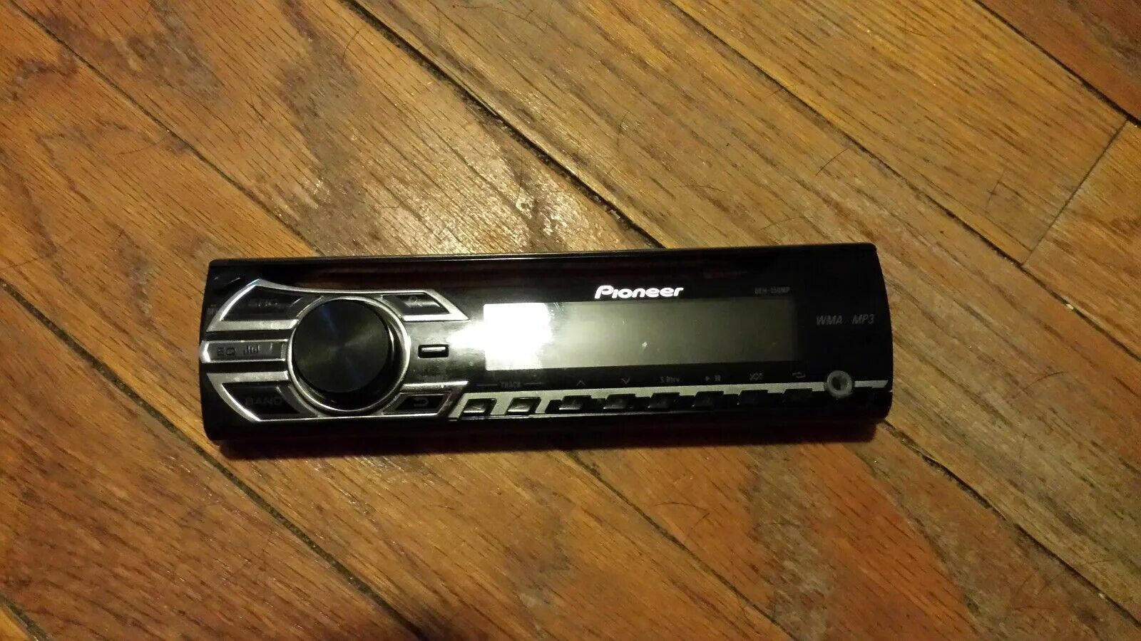 Магнитола пионер dvh 340ub. Deh 2400ub. Панелька для магнитолы pioneer. Панелька pioneer. Kenwood контакты на панельку.