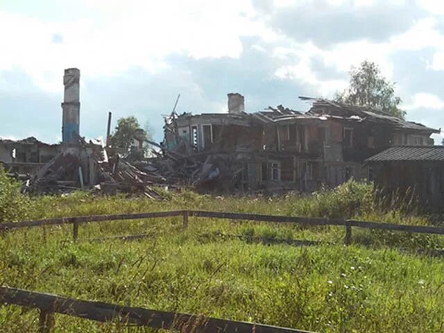 Поселок Пуксоозеро Плесецкого района Архангельской области. Поселок Верховский Плесецкого района. Оксовский Архангельская область Плесецкий район. Посёлок Савинский Плесецкого района.