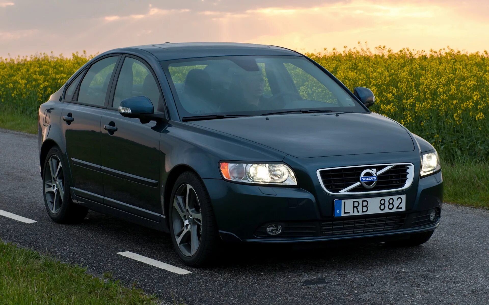 Volvo s40. Вольво с40 2. Volvo s40 2. Volvo s40 2011.