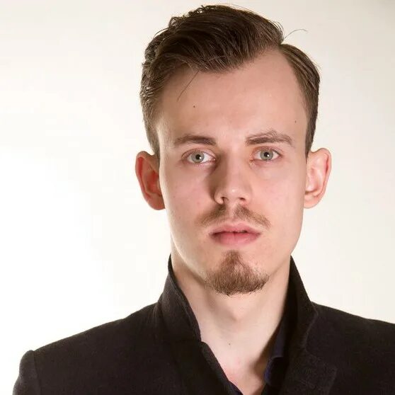 Актер Роман Рассказов - карьера (озвучка), возраст, все фильмы с участием знамен