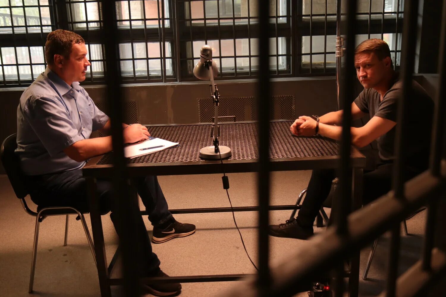 под защитой ютуб