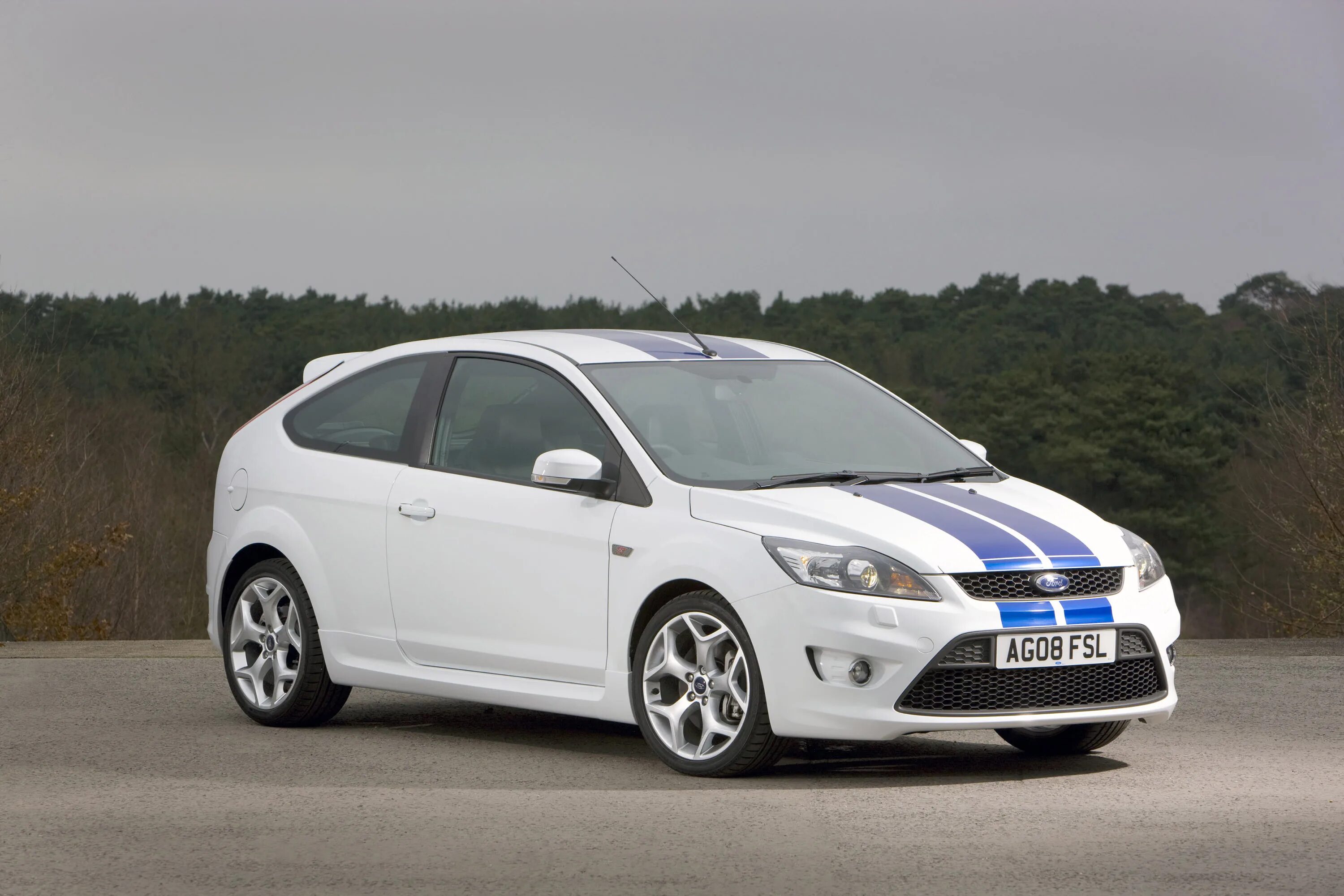 Форд фокус хлопок. Ford Focus St 2008. Ford Focus 2 St 2008. Ford Focus 2 2008-2010. Ford Ford Focus 2008 St.