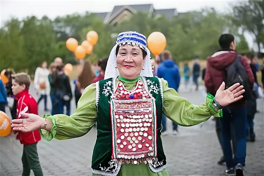 Жители оренбуржья. Праздники народов Оренбуржья. Национальности Оренбурга. Оренбург народности. Коренной народ Оренбургской области.