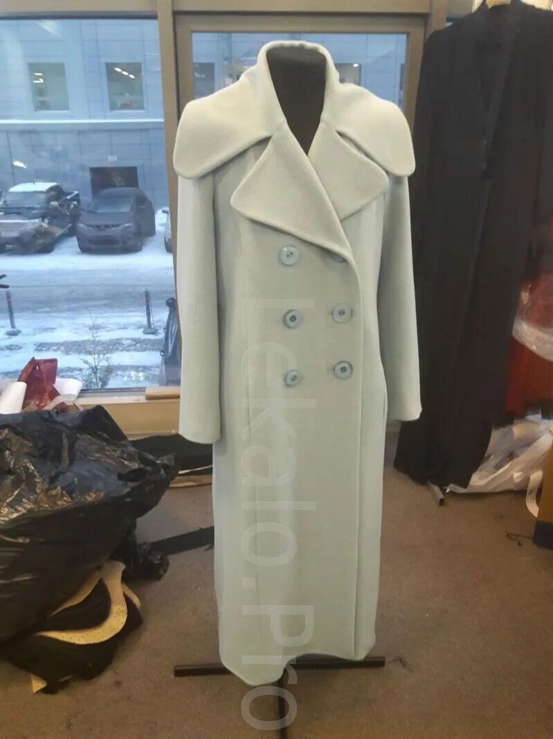 женское пальто с воротником. москва пошив пальто. пошив верхней одежды. пошив пальто. сшить пальто на заказ.