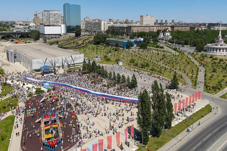 Какой будет июнь в волгограде. Пойма реки царица волгоград. парк в пойме реки царица в волгограде. музей истории волгоград в пойме реки царицы.