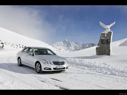 Зимний mercedes