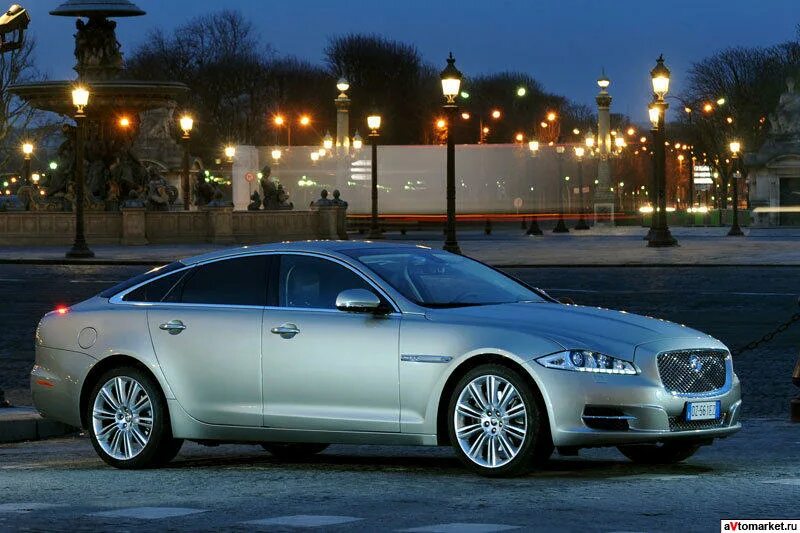 Ягуар xj 7. Ягуар xjl 3. Jaguar xj 2017 2. Jaguar xj 2009. Икс джей автомобиль.