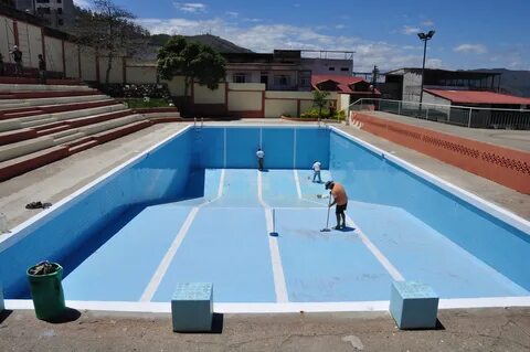 Empty pool