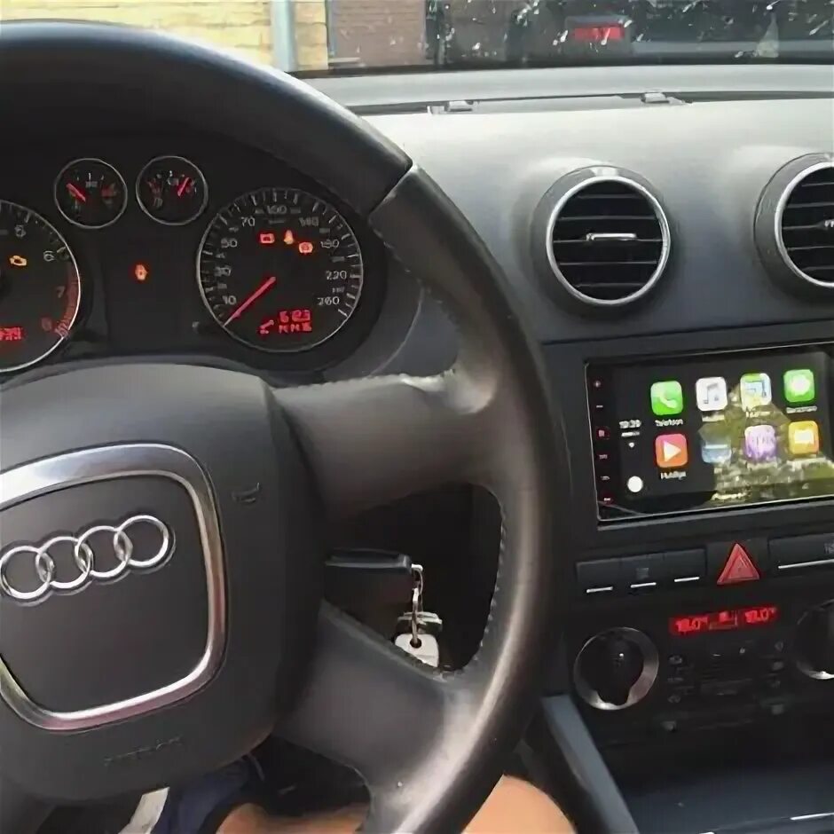 Ауди а1 carplay. Carplay audi a3. Audi a3 android. 14,9 дюймовый android 13 carplay для audi a6 c7. Apple carplay audi.