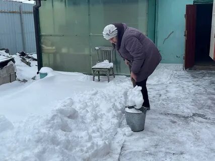 Топим снег