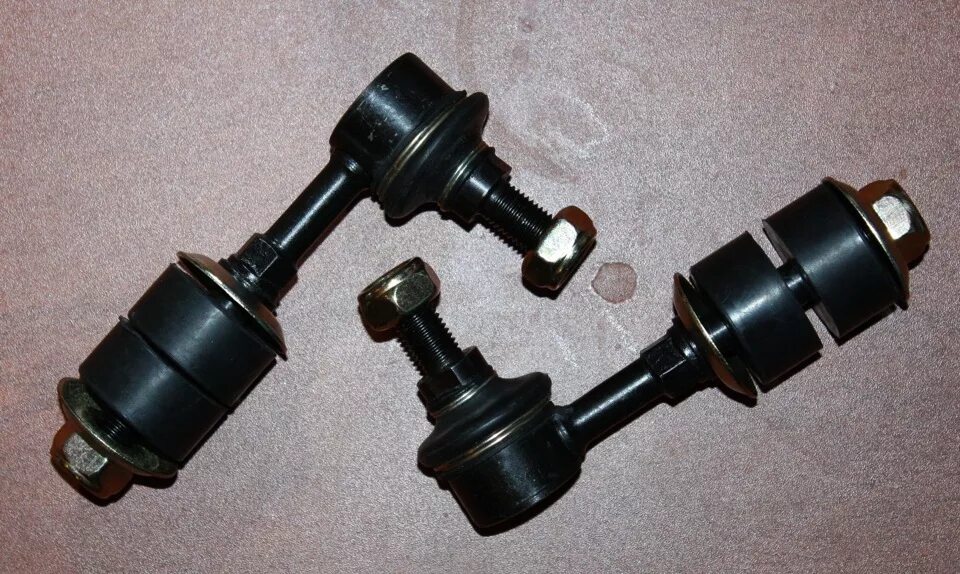 Стойка стабилизатора шкода рапид. Линьки передние. Стойки стабилизатора передние тойота авенсис 2007. Kia ceed i стойка стабилизатора задняя. Стойка стабилизатора оригинал polo 2021.