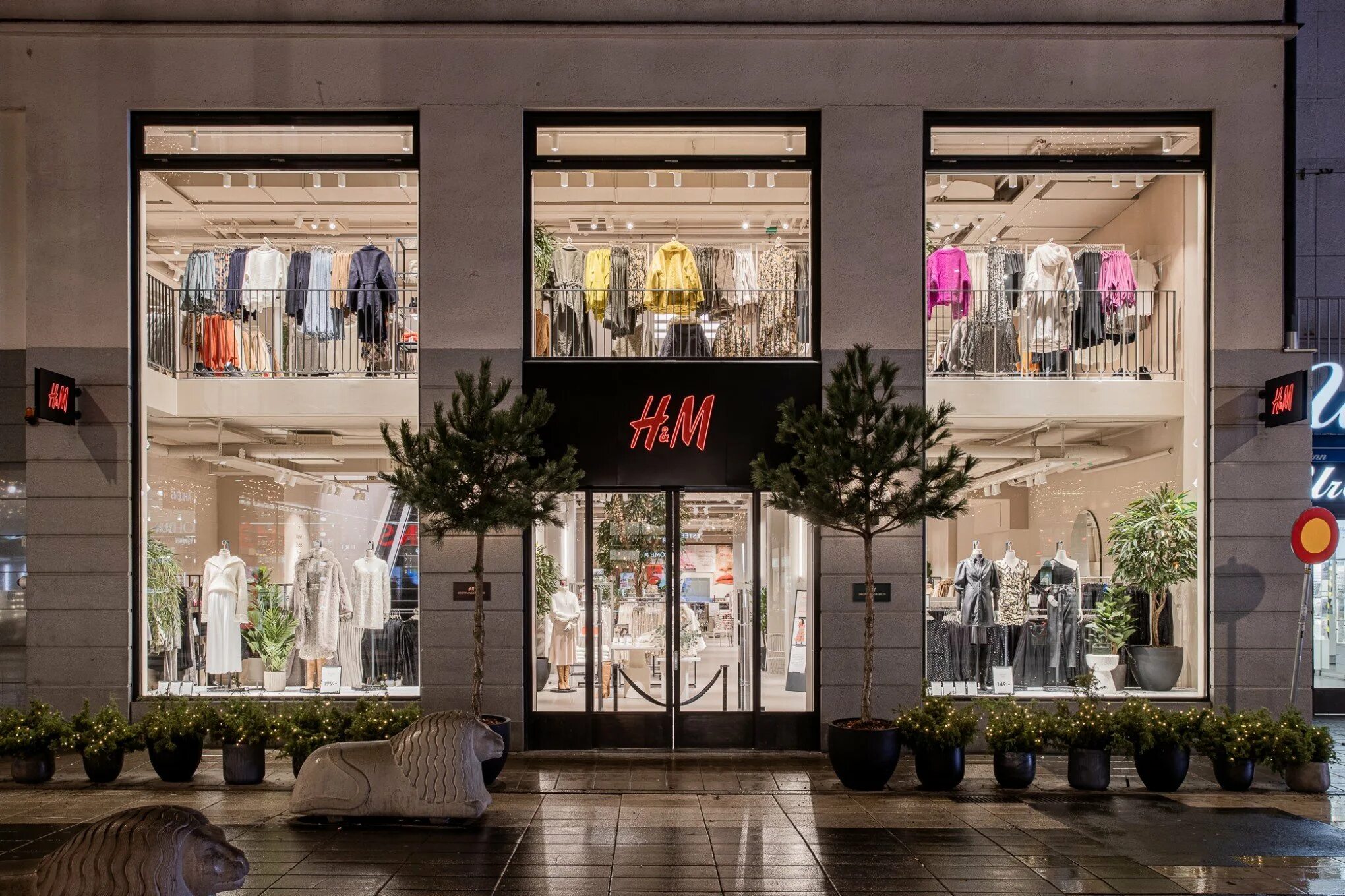 H&M. Эйч энд эм Хеннес энд Мауриц. H&M hennes & Mauritz одежда. H M магазин.