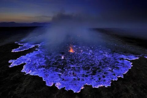 Синяя лава - уникальное природное явление, опасное для жизни! Почему вулкан изве