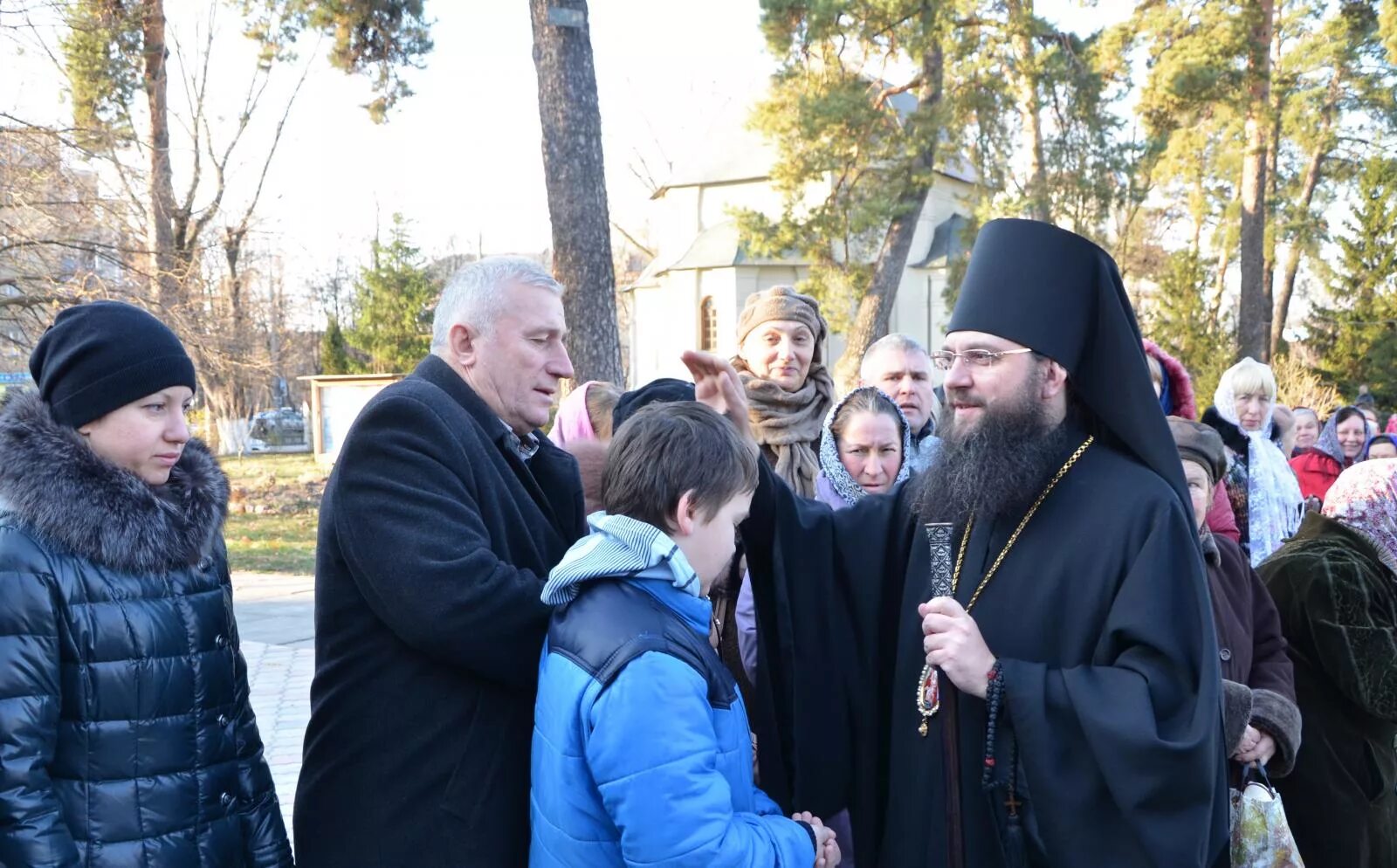 Поддержка храмов. Помощь церкви.