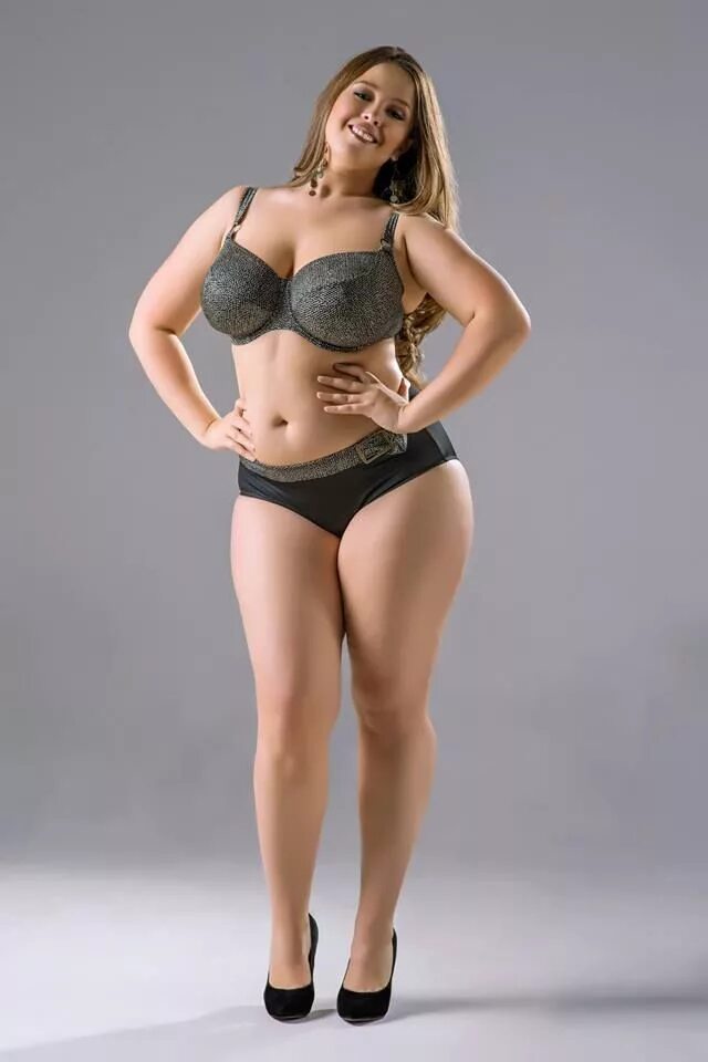 Curvy size. Виктория манас plus size. виктория манас плюс сайз. виктория манас рост. модель плюс сайз виктория.