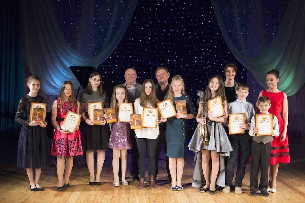 Любенкова музей победы. Конкурс взгляды. Конкурс взгляды. Светлана клевцовская музей. Конкурс взгляды.