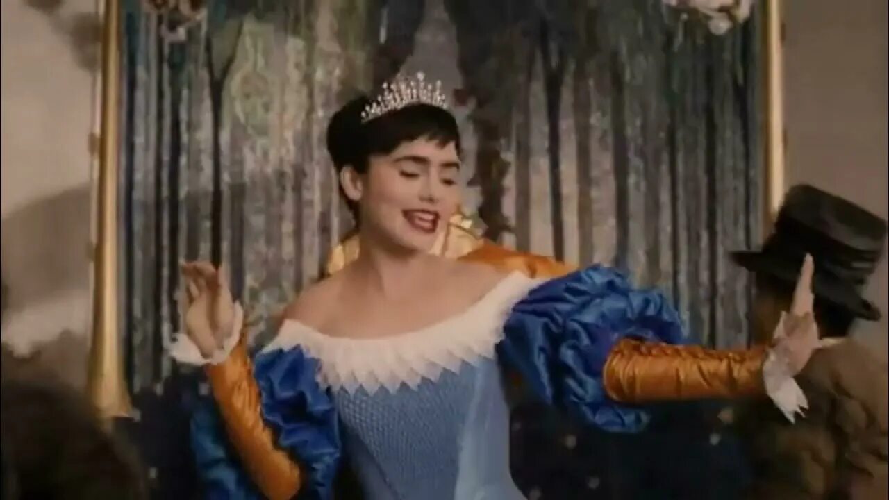 I believe in love белоснежка. Белоснежка 2001. Волк из белоснежка месть гномов. Белоснежка месть гномов бал маскарад. Песня белоснежки i believe.
