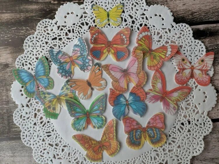 Вафельные бабочки для торта купить. Вафельные бабочки. Бабочки из вафельной бумаги. Вафельные бабочки микс. Торт с вафельными бабочками.