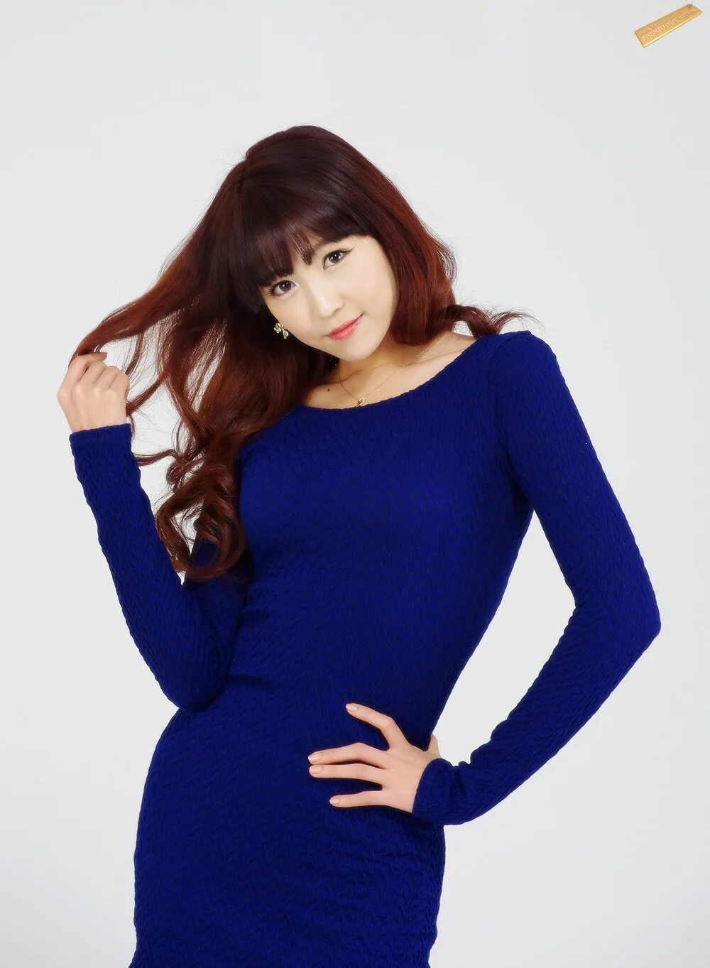 Lee Eun Hye. Lee Eun-Hye в платье. Lee Eun Hye в мини. Платье Lee синее. Синее ли платье