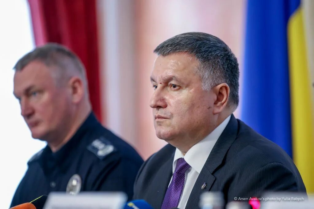Где сейчас аваков на сегодня. Аваков подоляк. аваков одесса. аваков криминал.