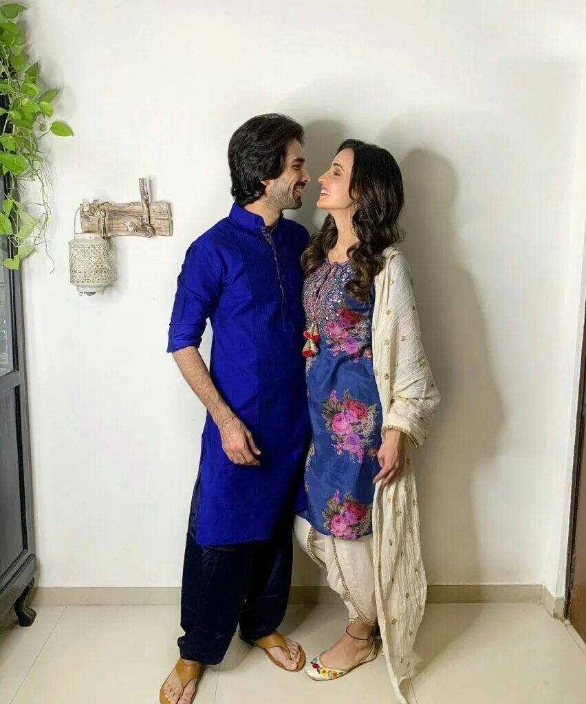 Pin by Özlemrabia Basdas on BİR GARİP AŞK Indian drama, Together forever, Sanaya