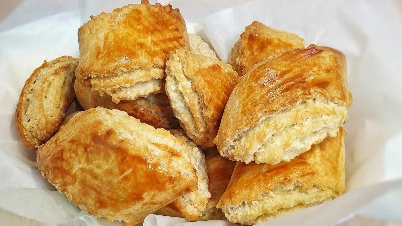 Слоеное печенье гата. Армянские сладости гата. Кята Карабахская. Карабахская кята (гата). Армянское печенье гата.