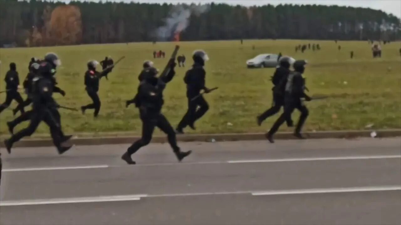 Видное нападение. Разгон демонстрантов Минск. Спецназ против змагаров.