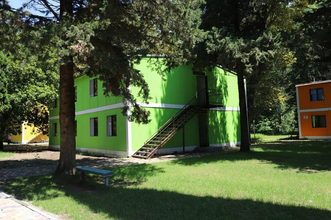 Краснодарский край сочи микрорайон макопсе дружба. Лагерь дружба сочи 2025. док дружба лагерь сочи. лагерь дружба макопсе. лагерь дружба сочи лазаревское.