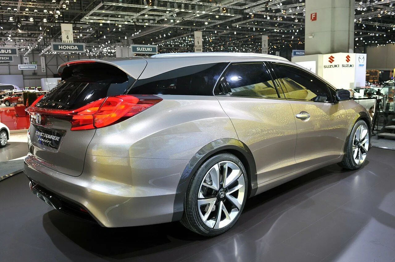 Хонда универсал. Honda Civic Tourer 2013. Универсал Honda Civic Tourer. Хонда Цивик универсал 2015. Honda Civic универсал 2014.