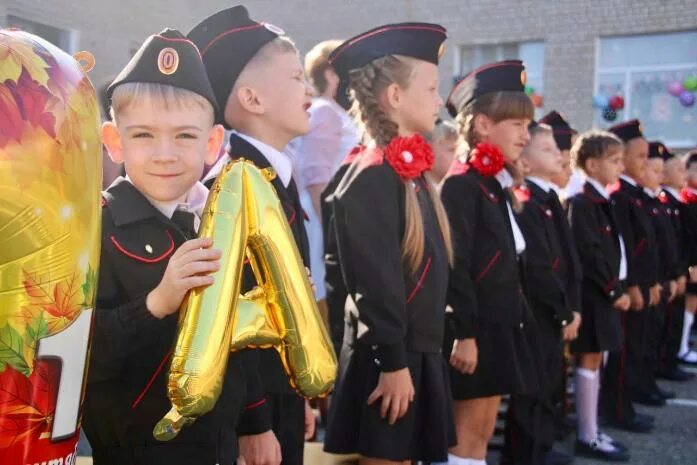 Школа в погоне. Фото Кисляковской школы. Станица Темиргоевская МАОУ СОШ 9. СОШ 2 станица Кисляковская 2022. Станица Кисляковская.