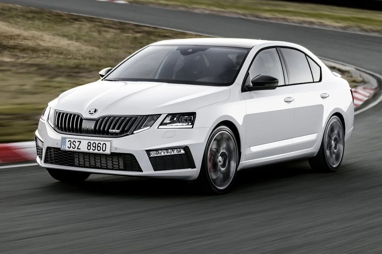 Авто шкода 2018. Skoda octavia 2025. skoda octavia rs 2025. skoda octavia rs 2017. шкода октавия rs 2017.