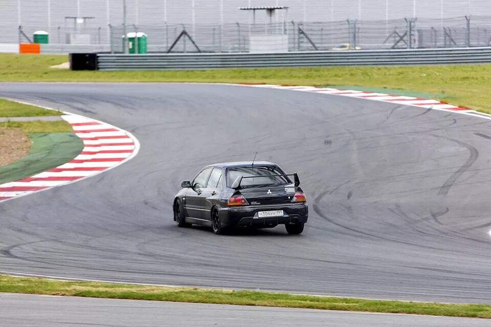 Test track. Трек с машинами. Toyota gt86 на треке Moscow Raceway. Испытания на треке. Yatabe Test track рекорды.