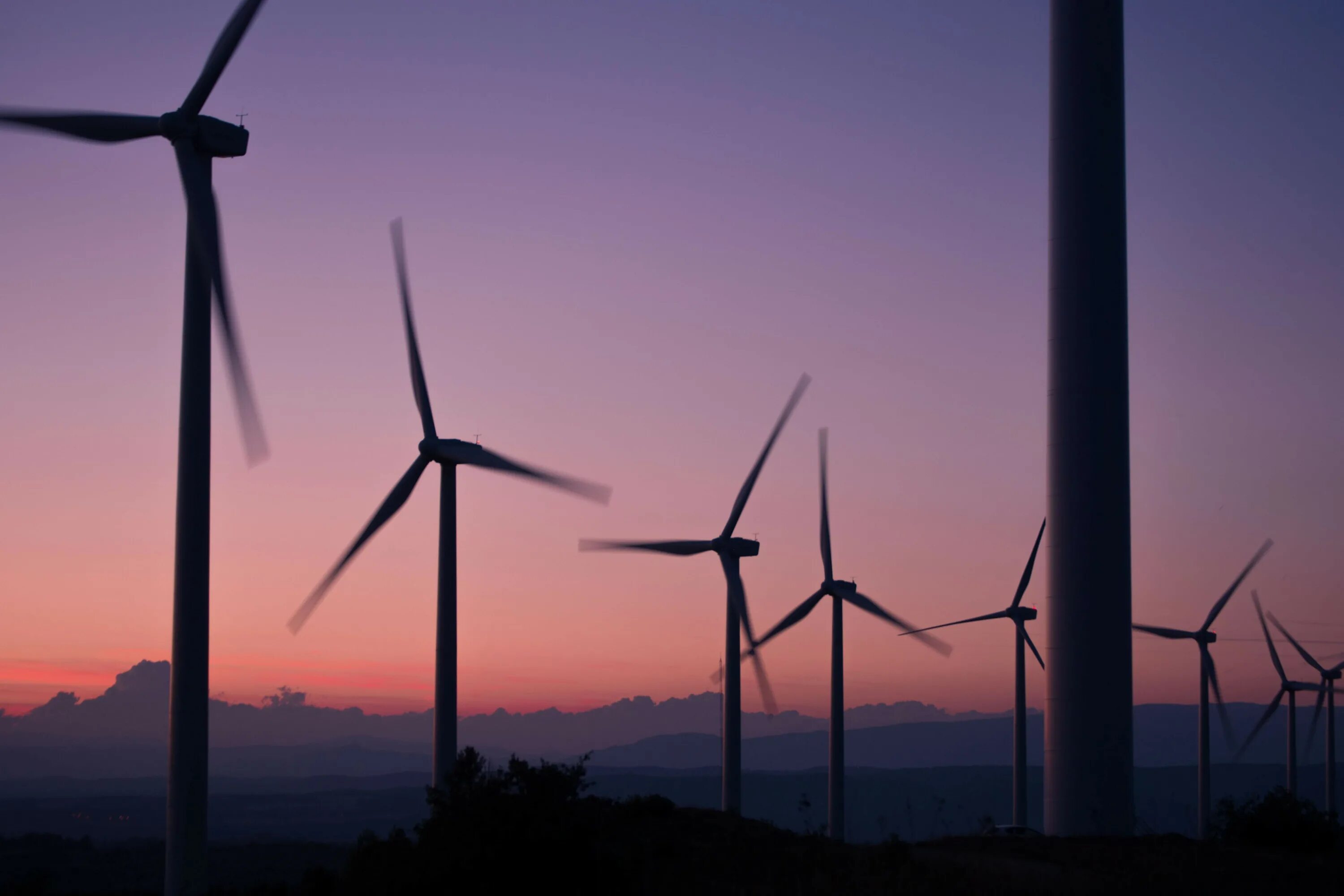Развитие новых источников энергии. Возобновляемые источники энергии (ВИЭ). Альтернативные источники энергии ветряная энергия. ВЭС ЮАР. Ветряные мельницы.
