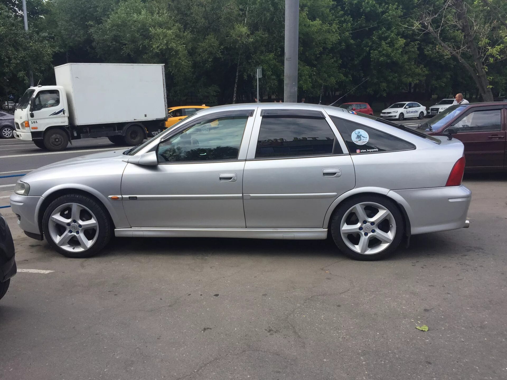 Opel vectra b на 17 дисках. Разболтовка опель омега а 1988. Opel omega b 15/2. Opel vectra b r17. Opel vectra b диск r16.