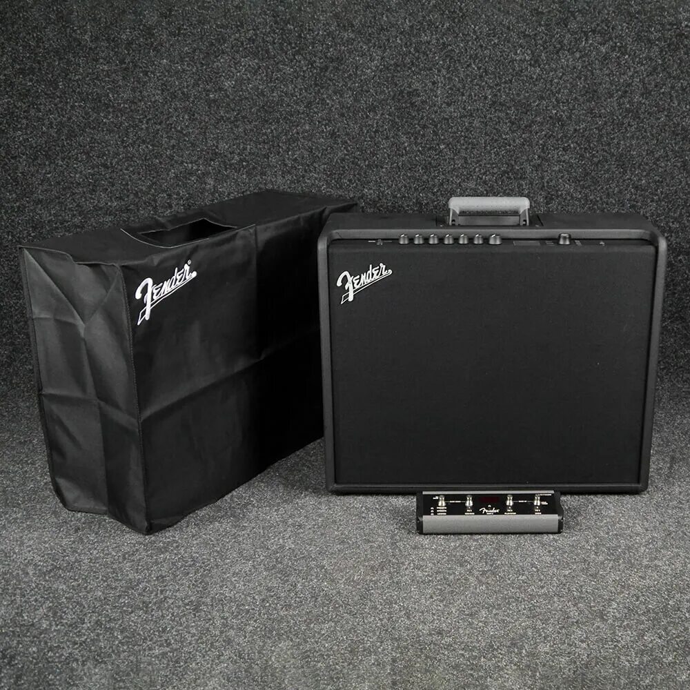 Amp gt. Fender Mustang gt 200. Чехол для Fender Mustang. Фендер ГТ.